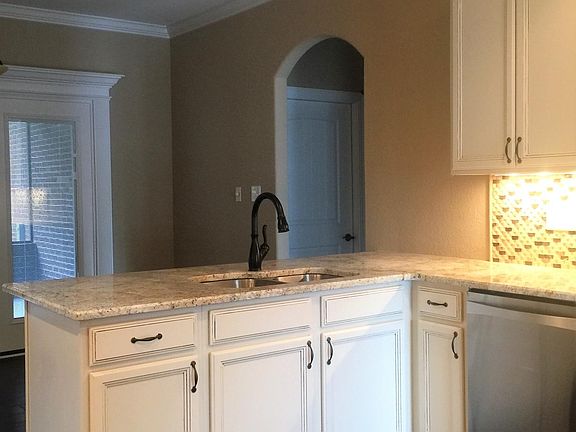 5th image of 410 Savannah Village Dr Lot 27