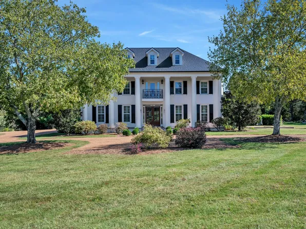 1860 Old Natchez Trce, Franklin, TN 37069