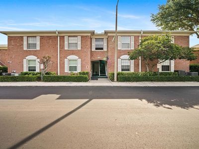3994 37th St S APT 10, Saint Petersburg, FL, 33711