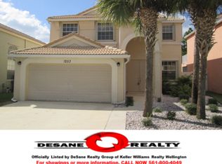 1253 Oakwater Dr, Royal Palm Beach, FL 33411