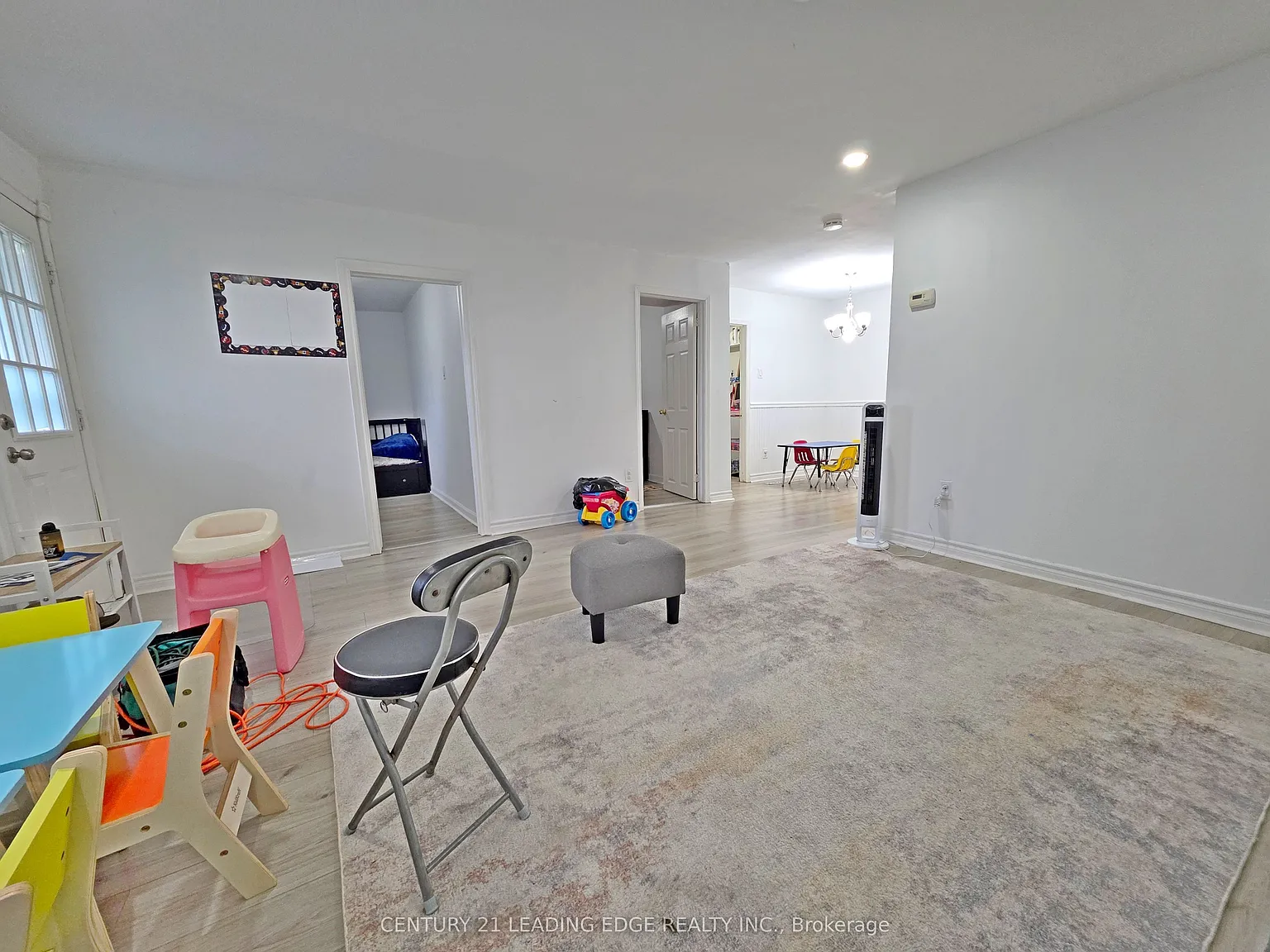 4 bed, $2,450 — Photo 4