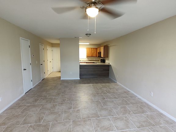 4th image of 11 W Rainsong St