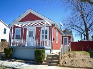 1433 Chatham St, Racine, WI 53402