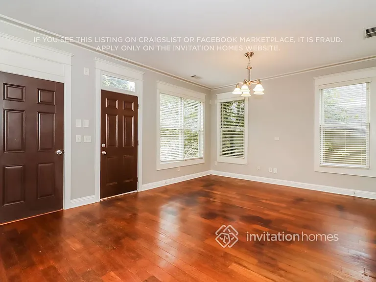 3132 Cunningham Ln — Photo 9