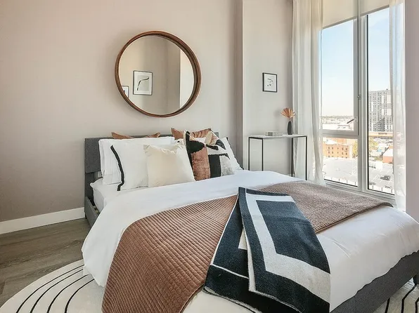 92-29 Guy R Brewer Boulevard image 2 of 19