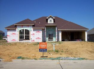 1627 Northview Dr, Grand Prairie, TX 75051