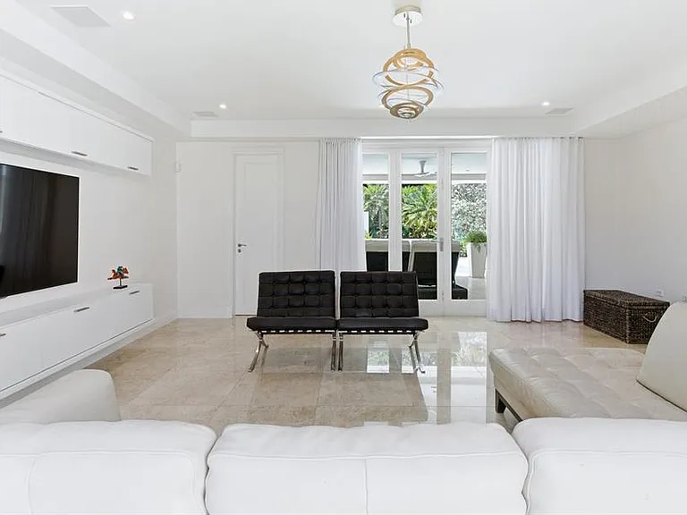279 Dorado Bch E — Photo 13