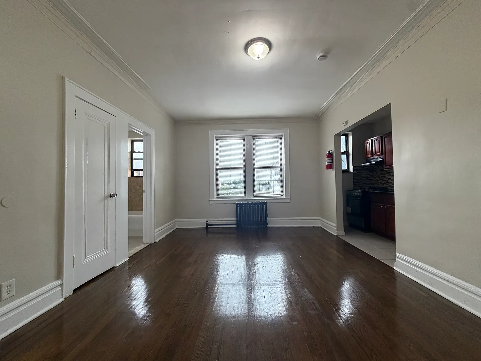 Studio, 500 sqft, $1,300 — Photo 3