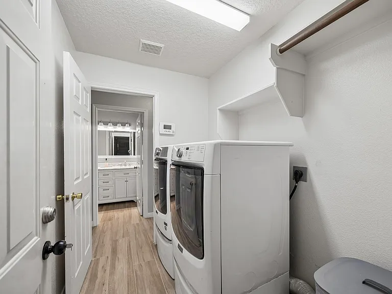 1314 Deerbrook Dr — Photo 22