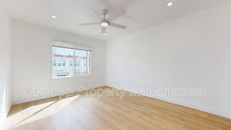 1 bed, 1.0 bath, 678 sqft, $3,500 — Photo 4