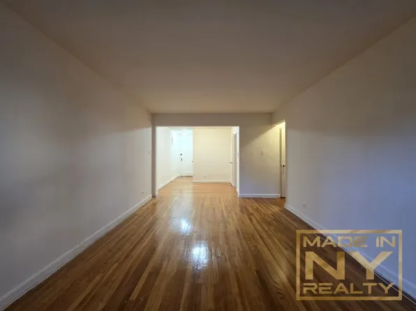 140-18 Burden Crescent image 4 of 7