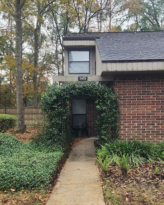 1st image of 5405 NW 33rd Pl