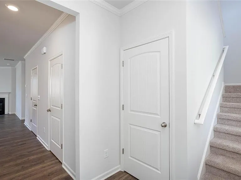 61 Grove Springs Ct — Photo 3