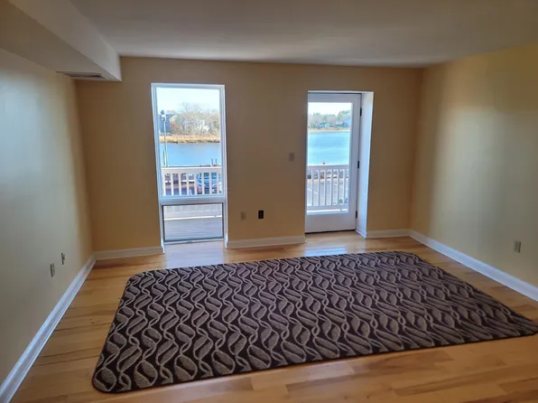 45 Main St APT 23, Wareham, MA 02571