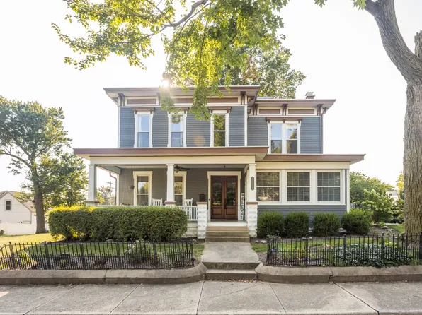 220 S Washington St, Danville, IN 46122