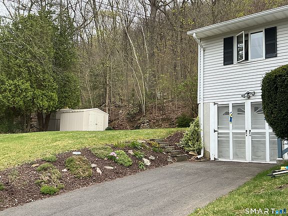 5th image of 91 Beacon Manor Road
