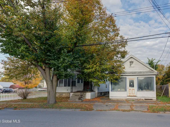 39 Cayadutta Street, Johnstown, NY 12095