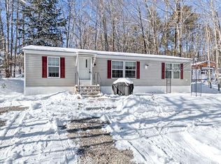 51 Pleasant View Dr, Naples, ME 04055