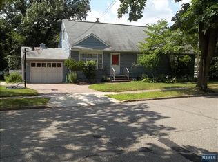 24 Addicks Rd, Westwood, NJ 07675