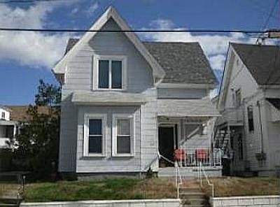 3 Bedroom - 2nd Floor unit available now