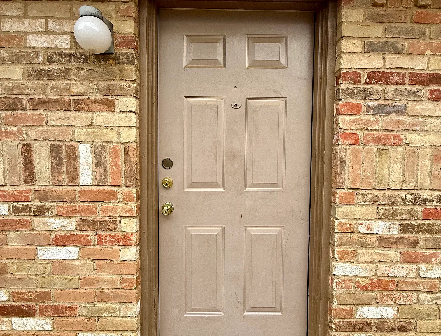 2 bed, 1.5 bath, 1122 sqft, $1,200 — Photo 2