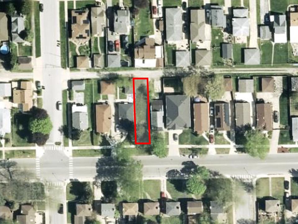 2nd image of 2652 W 99th St