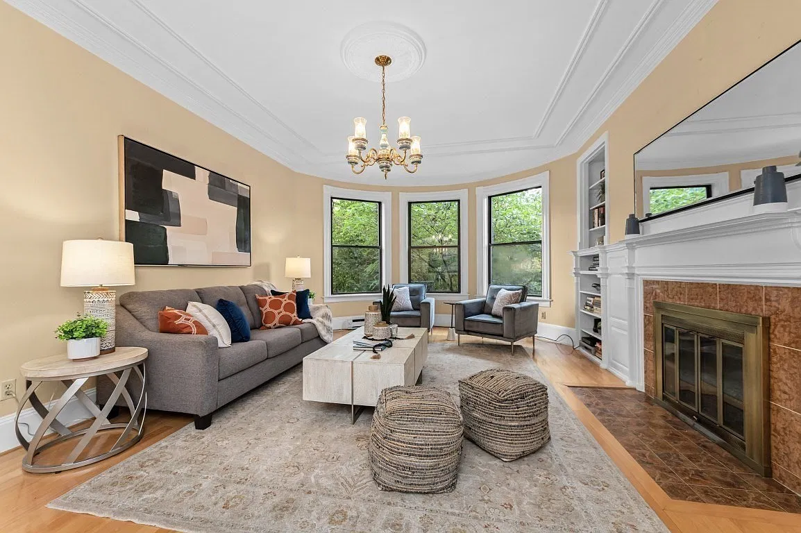 2 bed, 1.0 bath, 1000 sqft, $5,900 — Photo 3