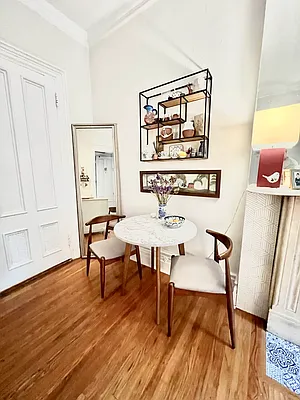 Rented by Living New York | media 13