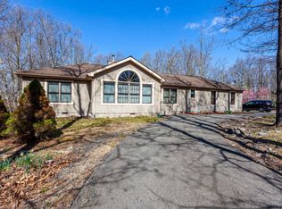 126 Cathleen Dr, East Stroudsburg, PA