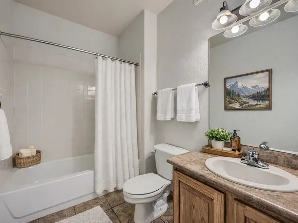 700 Lakepoint Dr #A7, Frisco, CO 80443