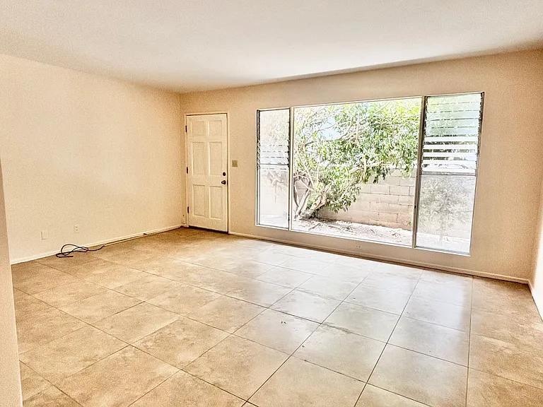 236 Avenida Santa Barbara — Photo 3