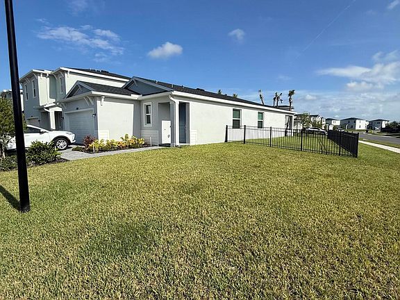 2nd image of 1919 Croft Inlet Dr NW