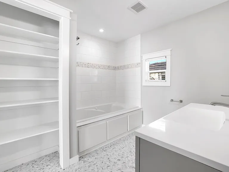 416 S College Ave — Photo 13