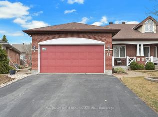47 Peregrine Cres, Ottawa, ON K2M2T2