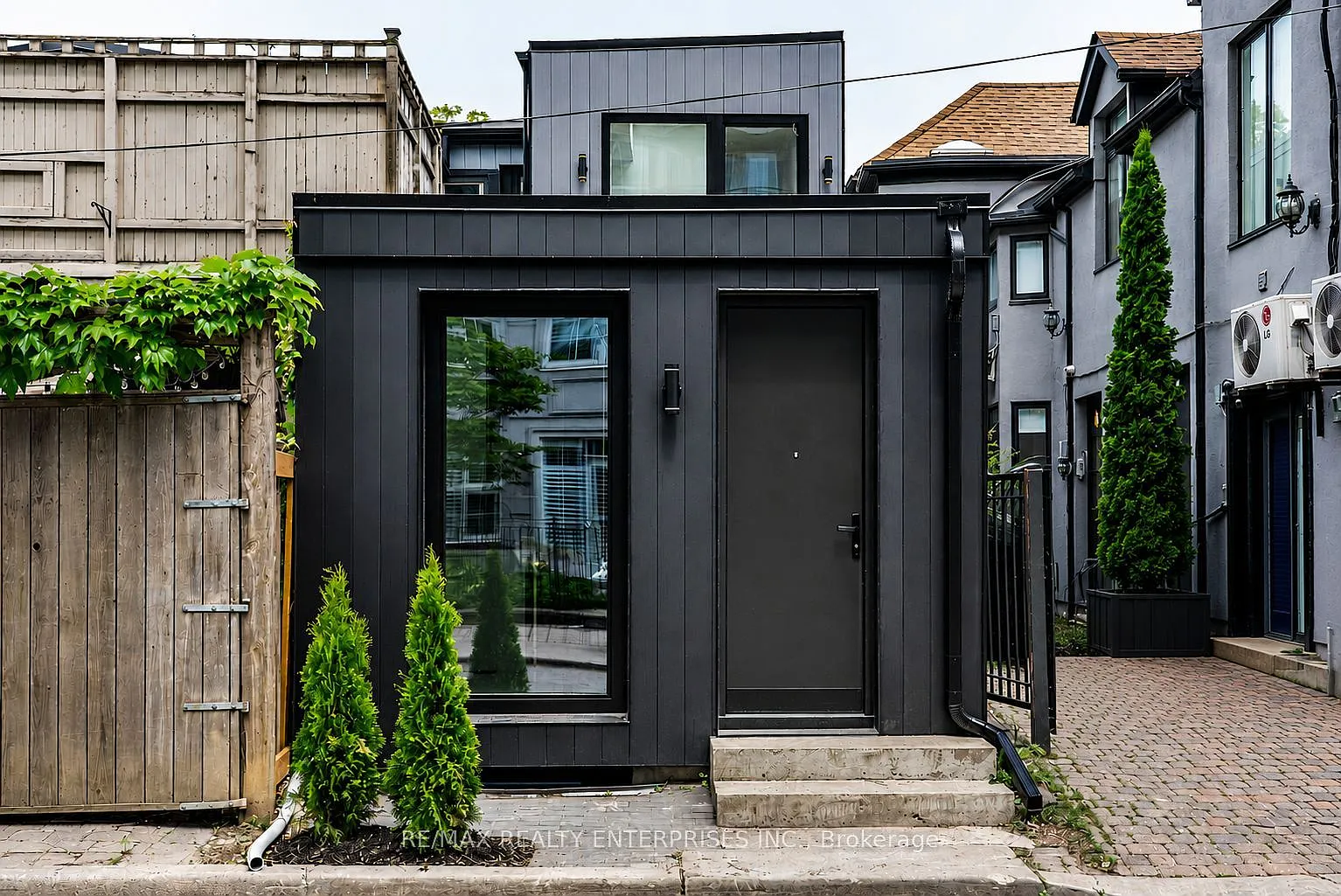 2 bed, $5,000 — Photo 1