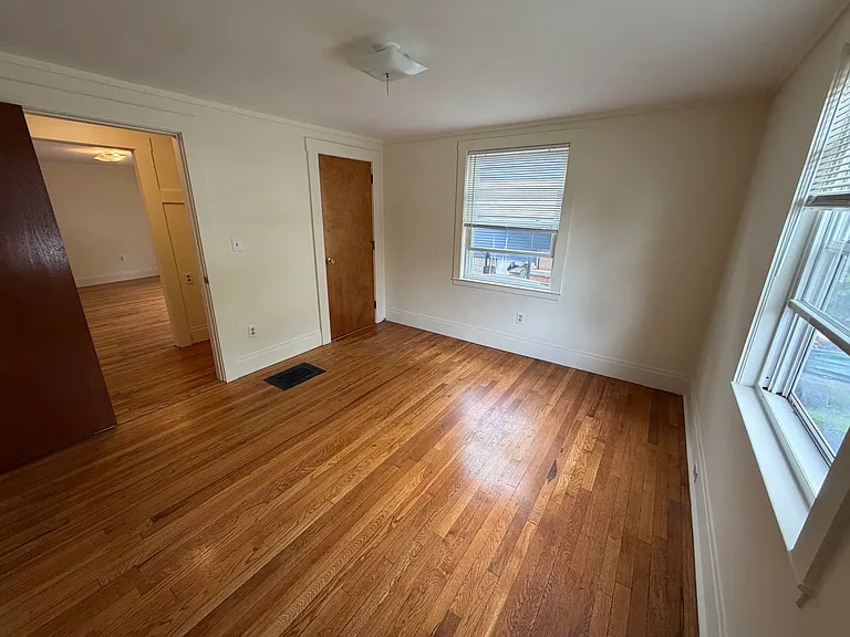 56 Winthrop St #1 — Photo 4
