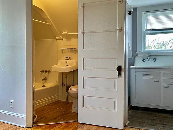 4th image of 58 Saint James St #10