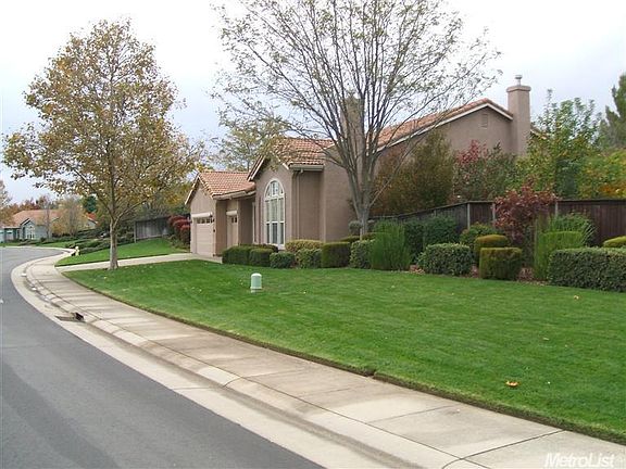 3rd image of 4176 Tahoe Vista Dr