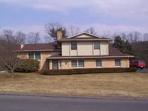 1054 Cardinal Lck photo 1