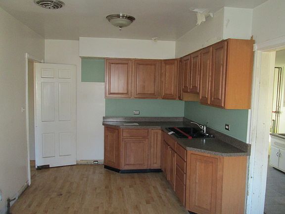 5th image of 37656 N North Ave