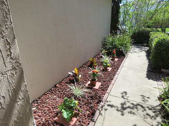 5th image of 1902 COLDFIELD Drive W