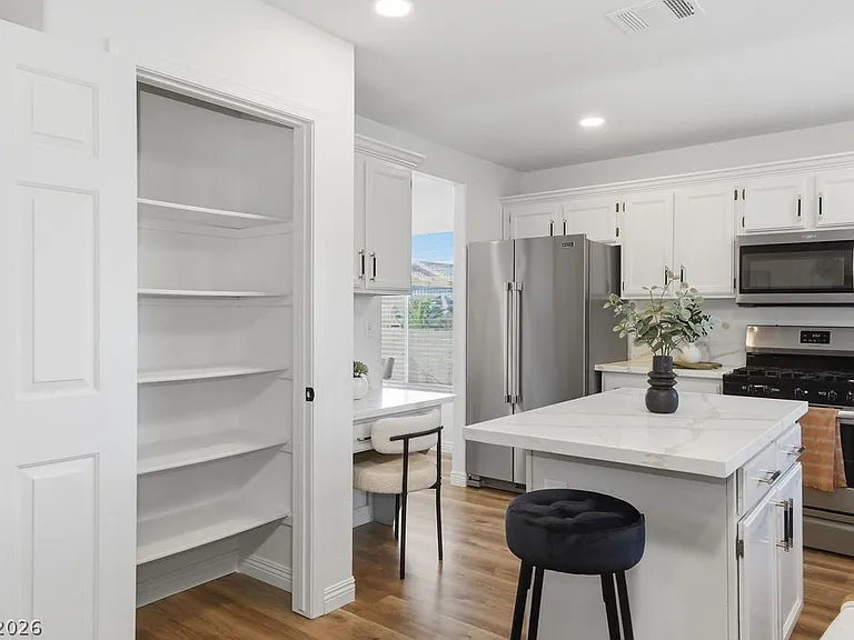 1034 Skysail Dr — Photo 13