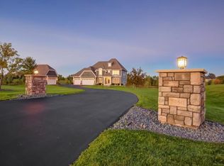 7450 Quail Ridge Trl, Rockford, MN 55373