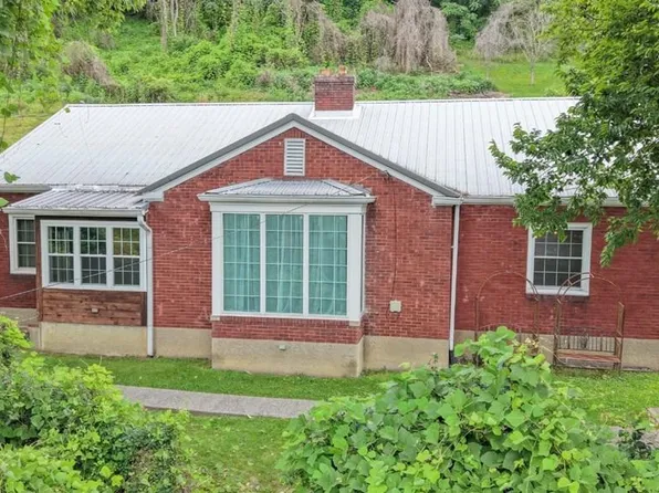 209 Highland Ave, Hazard, KY 41701