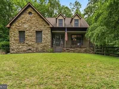 3788 Roop Rd, New Windsor, MD 21776