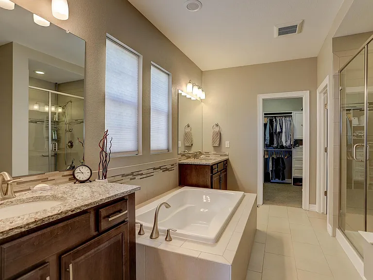 610 Grenville Cir — Photo 10