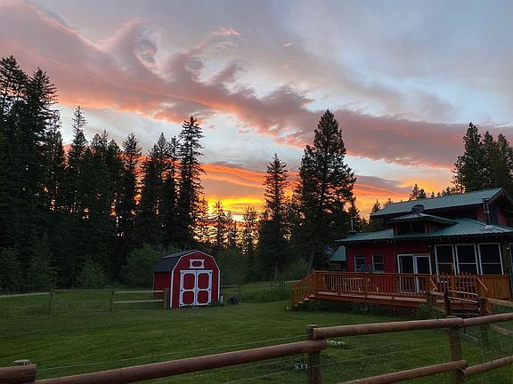 Common sunset view from backyard
