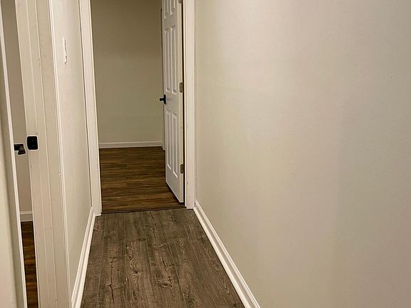 4th image of 224 Kelly Blvd #1F