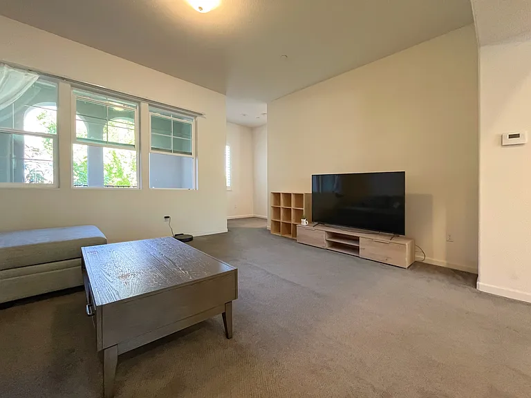 39844 Sawyer Ter — Photo 2