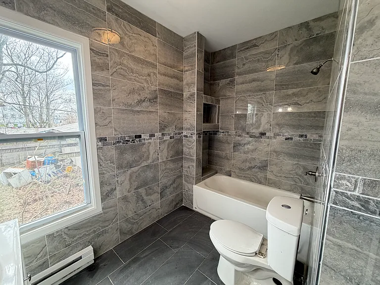 2026 Hertel Ave #4 — Photo 11